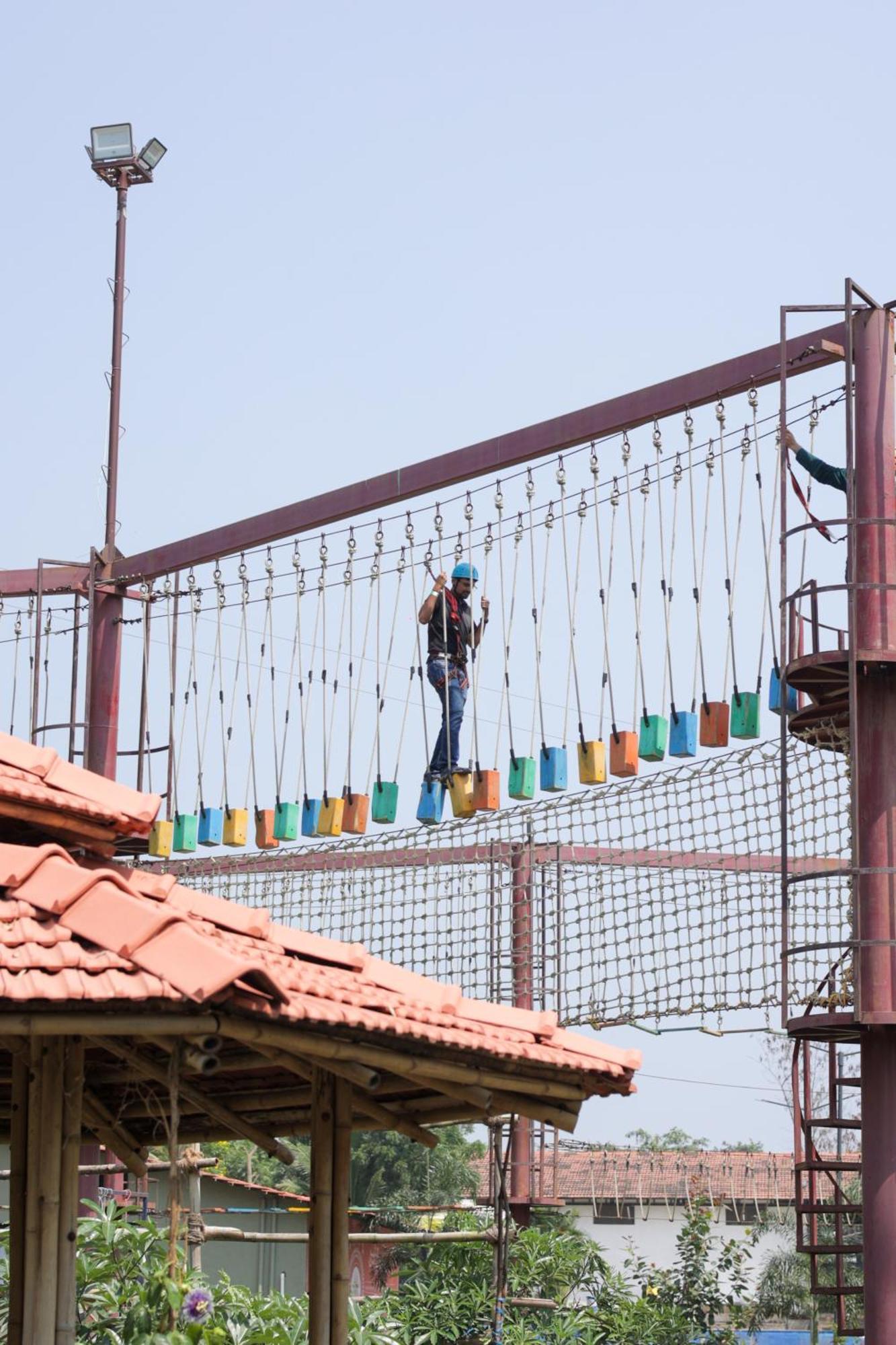 Vits Roccia Hill Resort And Adventure Park, Navapur Songadh Eksteriør billede